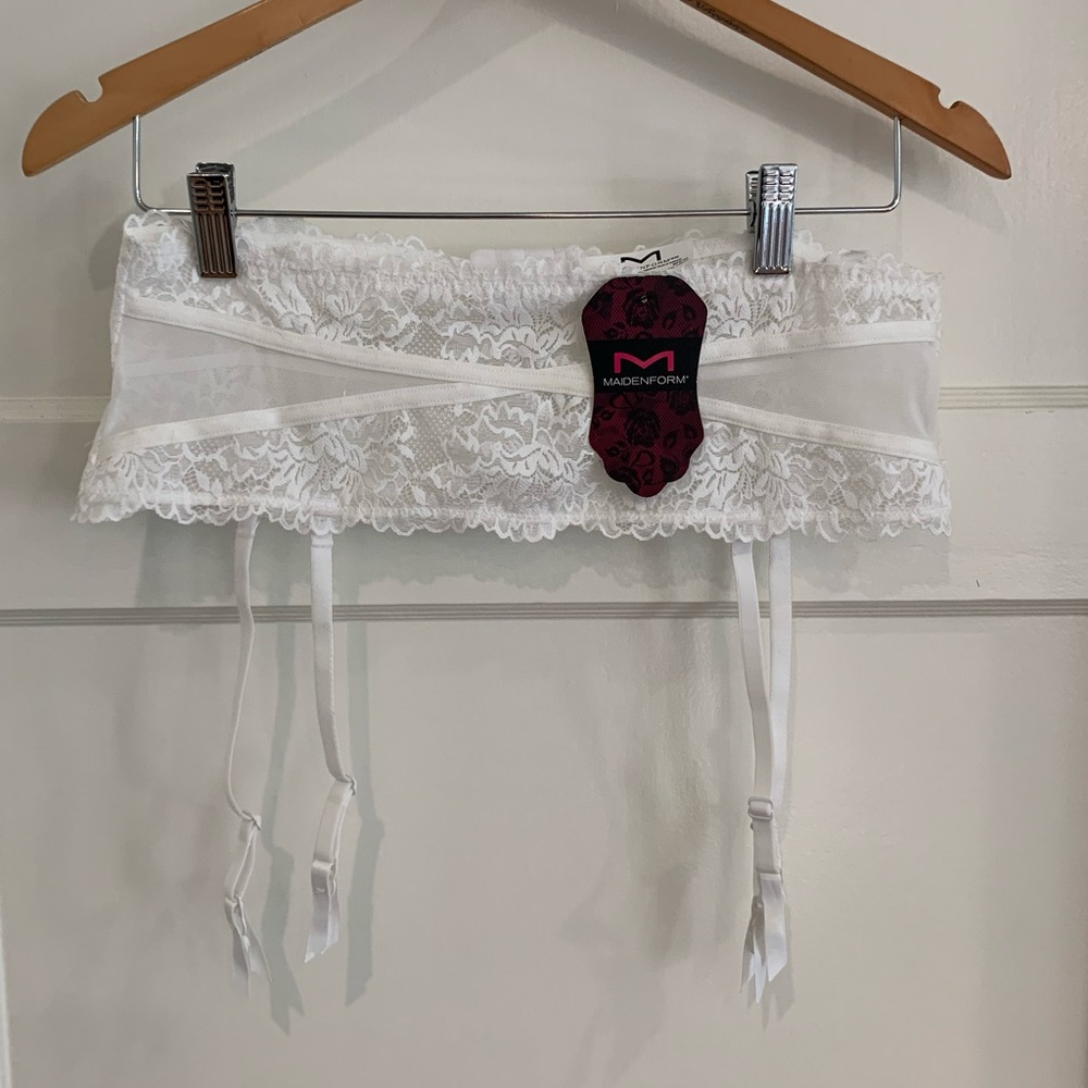 NWTO Maidenform White garter belt - size L